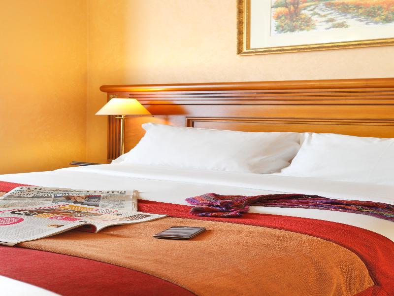 Hotel Paix Republique Parigi