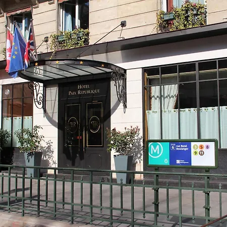 The Originals Paix Republique Hotel Parigi