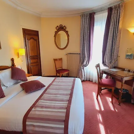 The Originals Paix Republique Hotel Parigi