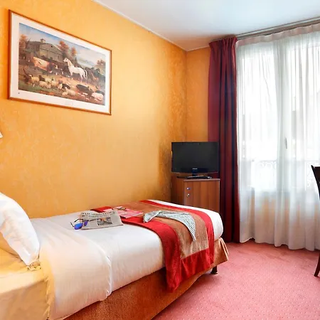 The Originals Paix Republique Hotel Parigi