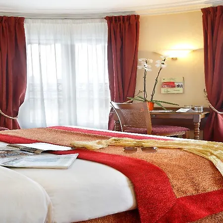 Hotel The Originals Paix Republique Parigi