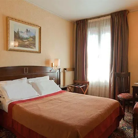 The Originals Paix Republique Hotel 3*